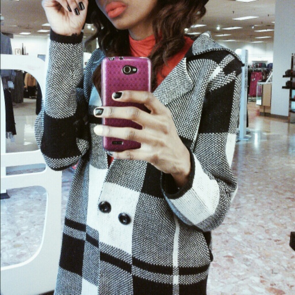 Black and White Lattice Coat - Picture 1 of 3