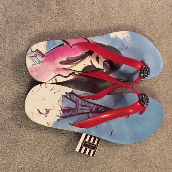 Henri Bendel size 8 flip flops