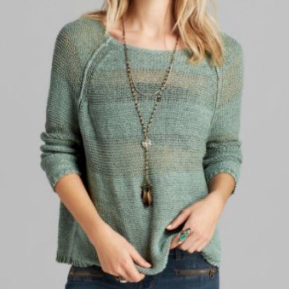 Free People Sweaters - 🎉HP🎉 Free People Green Sweater
