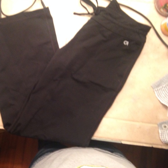 gap work out pants