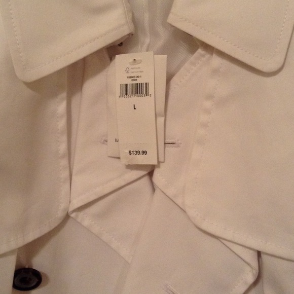 BR Trench Coat - Picture 3 of 4