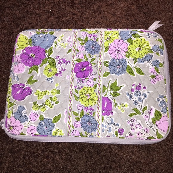 17'' Vera Bradley Laptop Sleeve