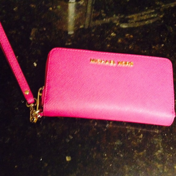 Authentic Pink Mk Wallet 💗