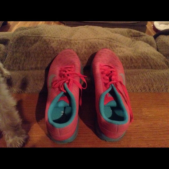 Air max womens size 7.5