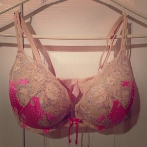 2 pairs of VS push UP braws