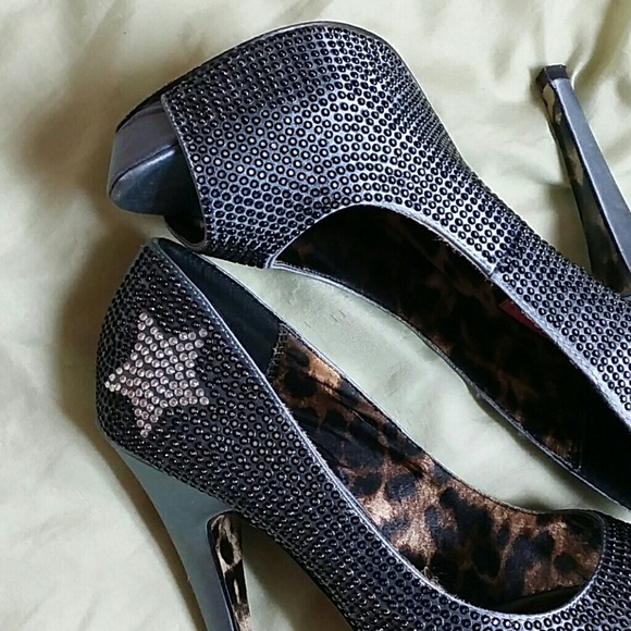 Gorgeous sparkling shoes - Picture 2 of 4