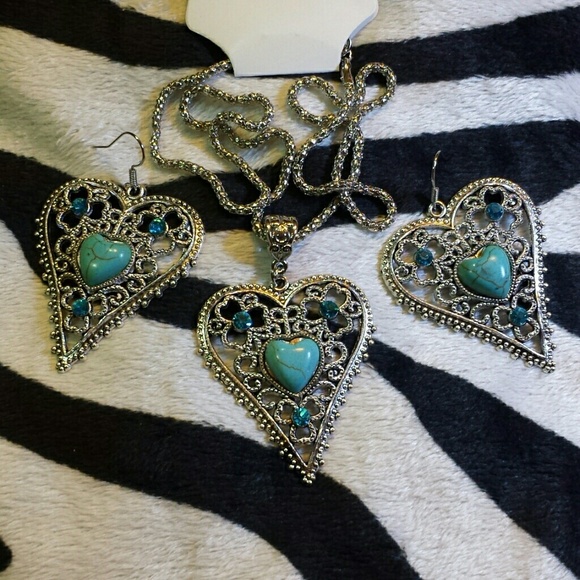 Jewelry - Heart turquoise necklace earrings set