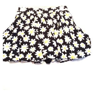 Xhilaration Skort super cute!
