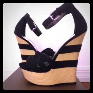 Bebé Clarice Black Suede Wedges.