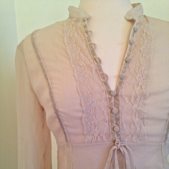 Lacey Top - Picture 1 of 4