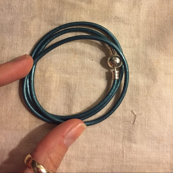 💯Authentic Pandora bracelet
