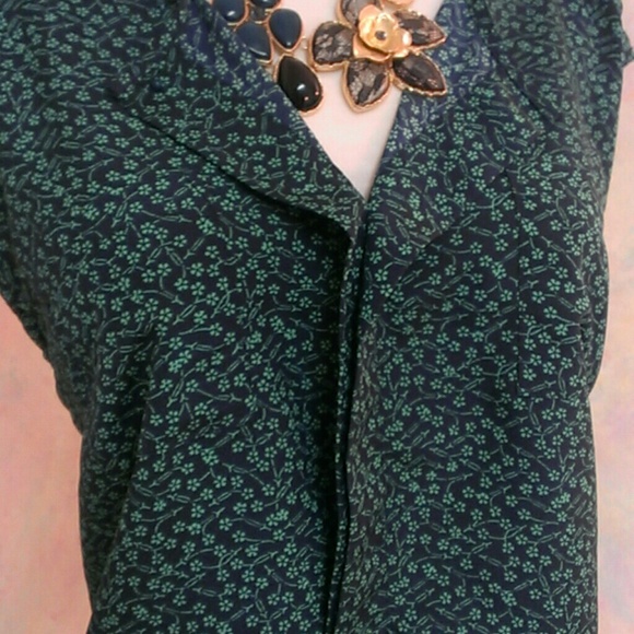 Navy and green floral top - Picture 3 of 3