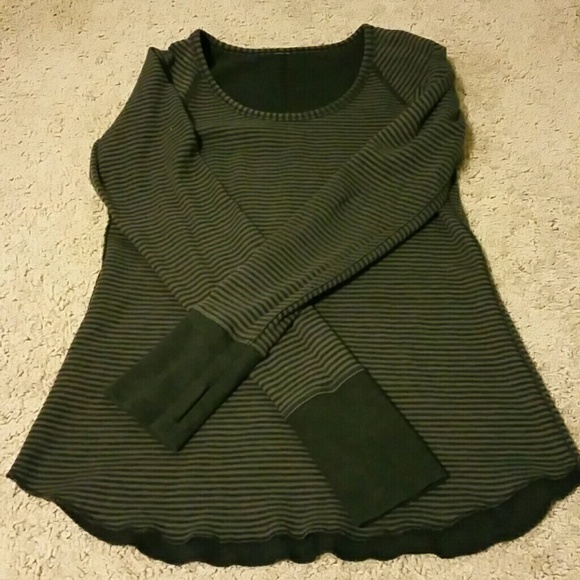 lululemon athletica Sweaters - Lululemon black&gray reversible sweater