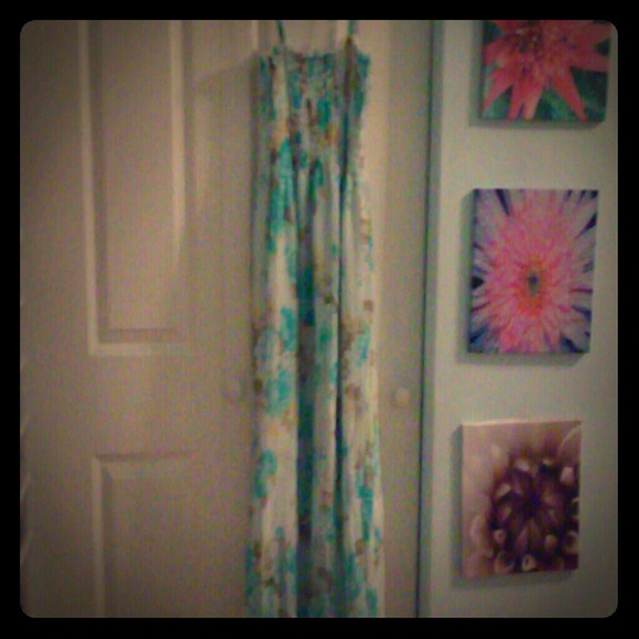 Floral maxi dress - Picture 1 of 1