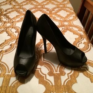 Black open toed heels!