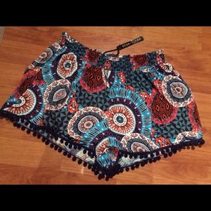 Pom pom super trendy shorts