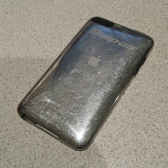 IPOD Touch 2nd generation - Picture 3 of 4