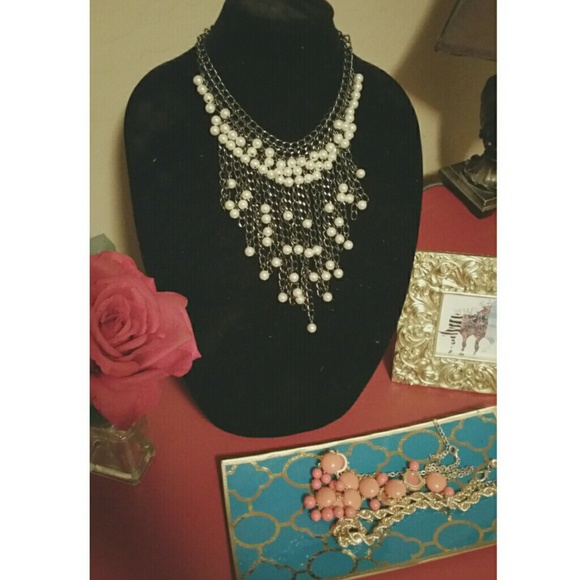 ALDO Chunky pearl necklace