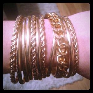 Gold bangles/bracelet