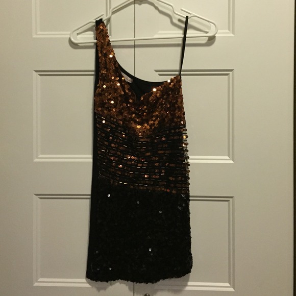 Sequined one shoulder party dress!