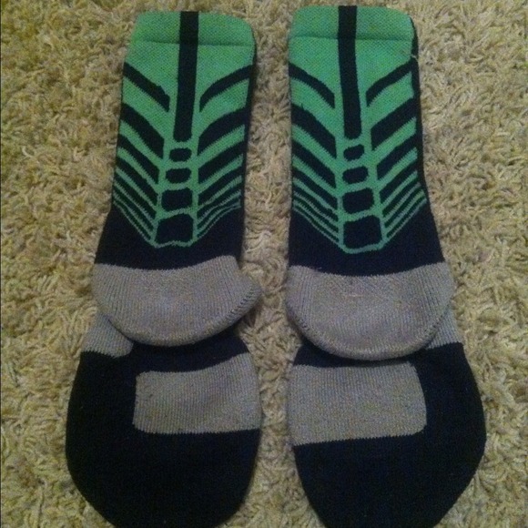 💯SOLD💯 Nike Basketball Elite "Sequalizer" socks