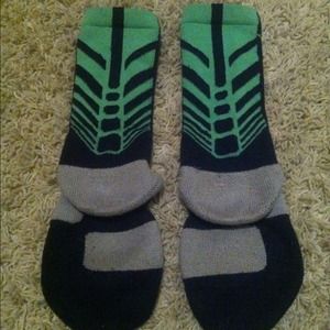 💯SOLD💯 Nike Basketball Elite "Sequalizer" socks