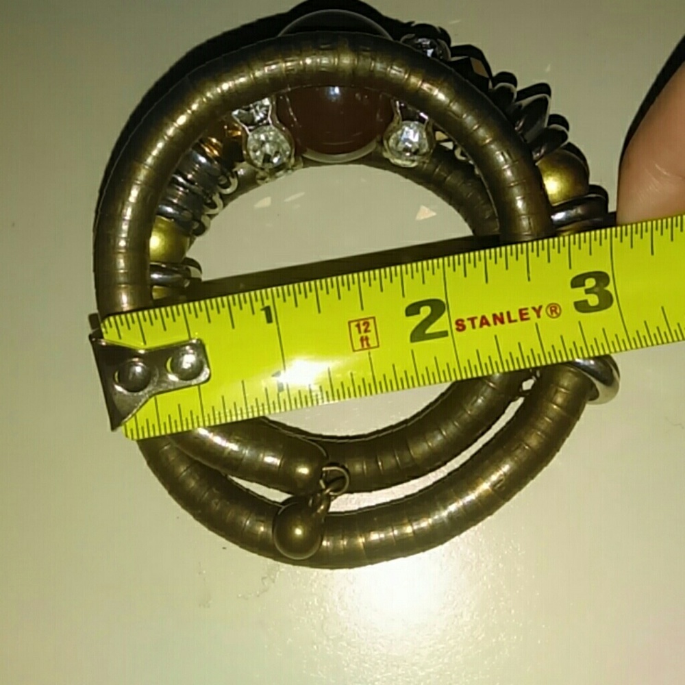 Unique Statement bracelet - Picture 4 of 4