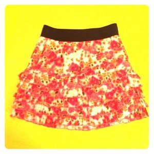 A Jessica Simpson skirt❤️