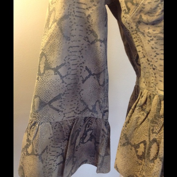 Python print peplum leather jacket - Picture 4 of 4