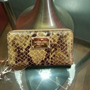 SnakeSkin Michael Kors Wallet