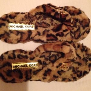 Michael Kors Leopard Print Slippers .