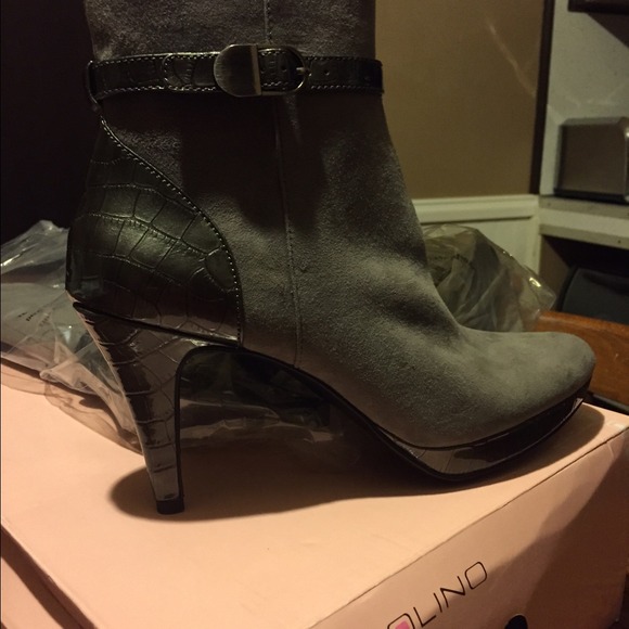 Grey suede and patent high boots - Picture 3 of 4