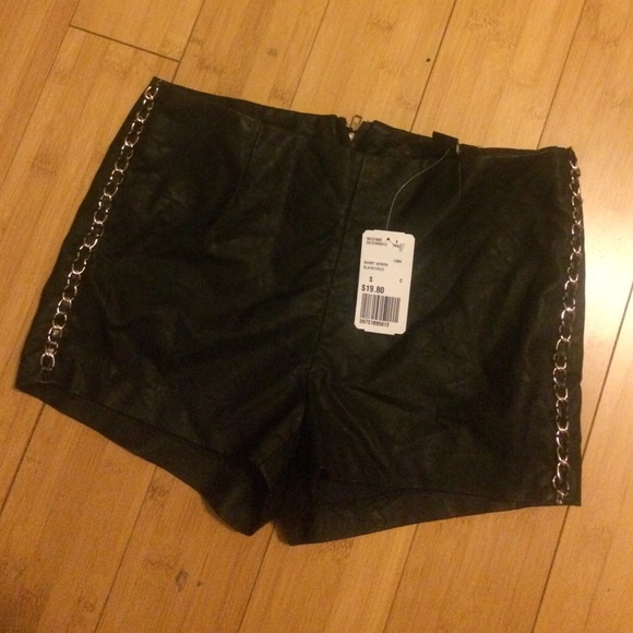 Leather chain shorts