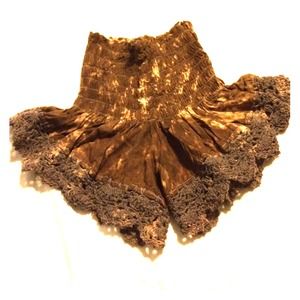 Brown tie-dyed shorts