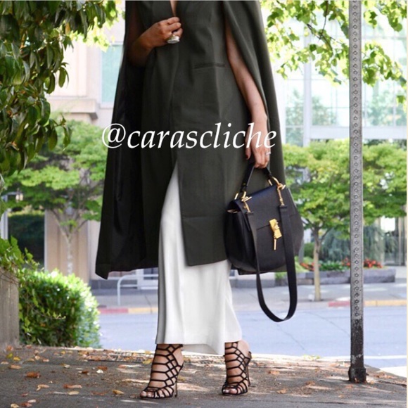 Find me on Instagram: @carascliche - Picture 1 of 4