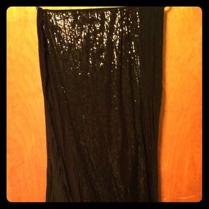 2 Reversible black pashmina-like scarf Anne Klein