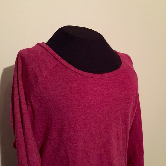 Basic 3/4 sleeve pullover shirt PLUS BONUS - Picture 3 of 4