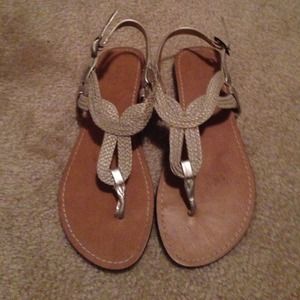 Gold/tan sandals