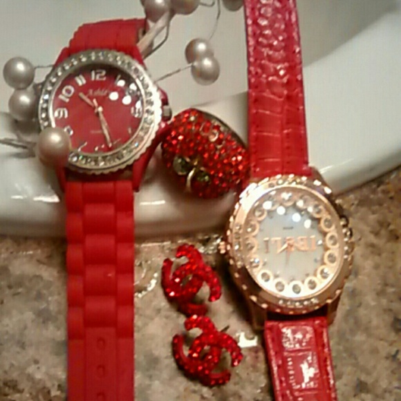 Jewelry - Picture 2 of 3