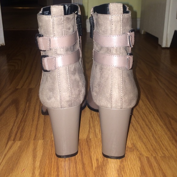Kenneth Cole High Heel Boots - Picture 2 of 3