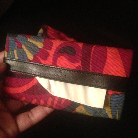 😍VINTAGE GUCCI CASE W/ TISSUE HOLDER😍 - Picture 12 of 16