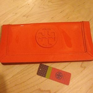 Authentic women Tory burch long wallet