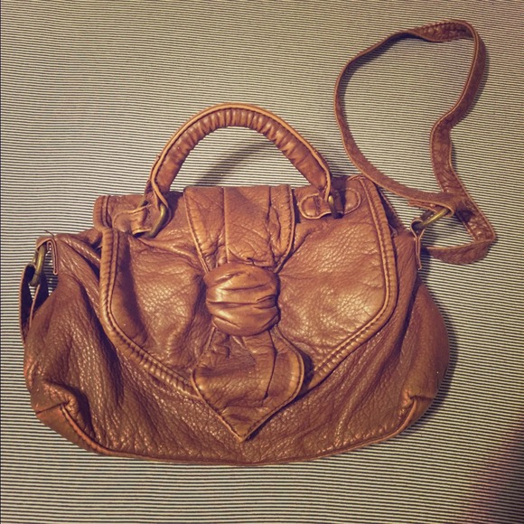 Brown cross body bag.