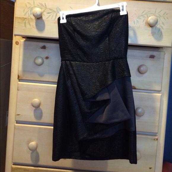 BCBG Generation black metallic strapless dress. - Picture 3 of 7