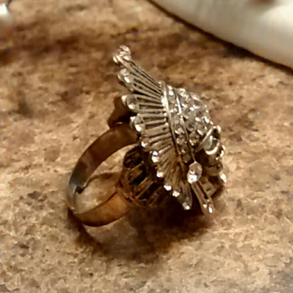 Cool ring!!!!! - Picture 2 of 4