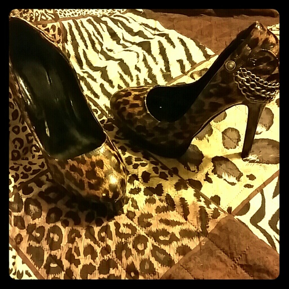 Leopard heels