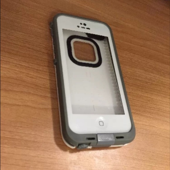 ❌SOLD❌Redpepper Lifeproof Case for iPhone 5/5s