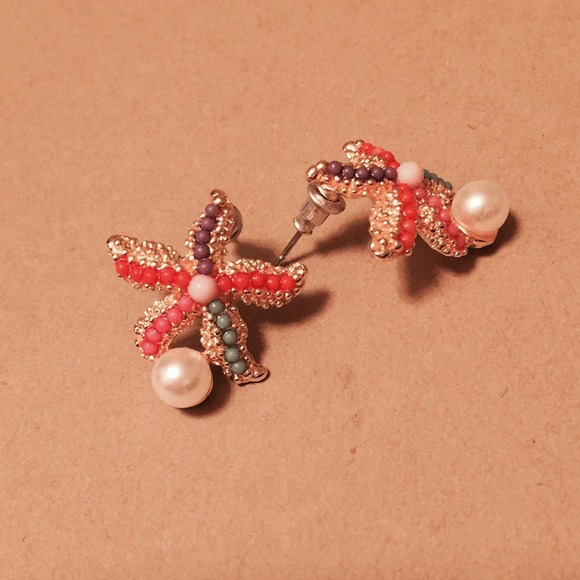 Jewelry - starfish pearl earrings