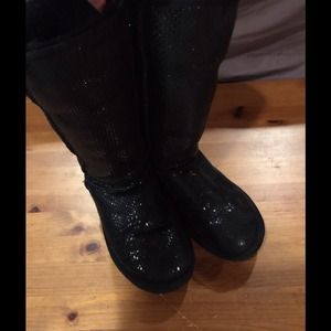 Black tall ugg boots
