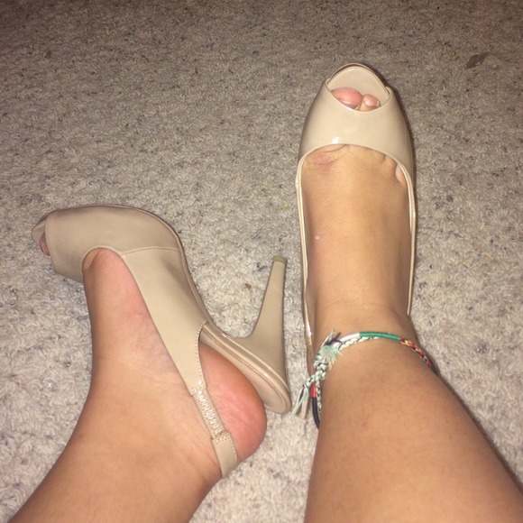 Nude Nine West Heels!